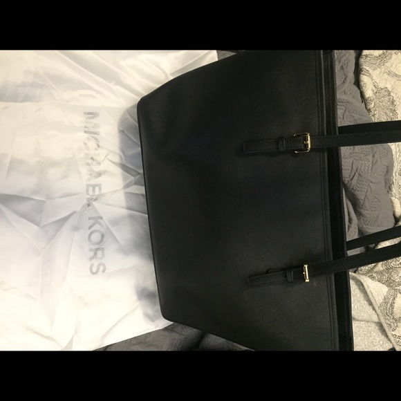 Michael Kors black tote - Picture 5 of 5